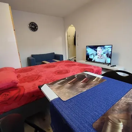 In Center Apartment *